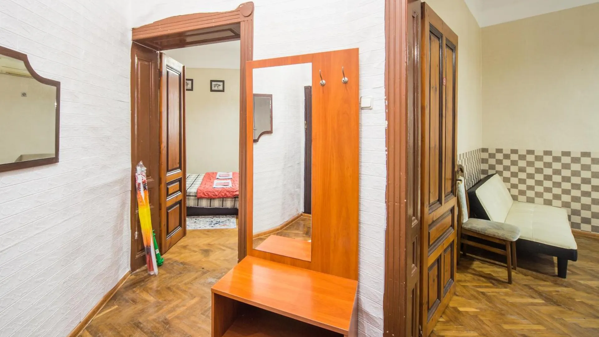 Summer Square - 2 Bedrooms Retro Flat With Great Location, 1St Fl 부르가스 아파트