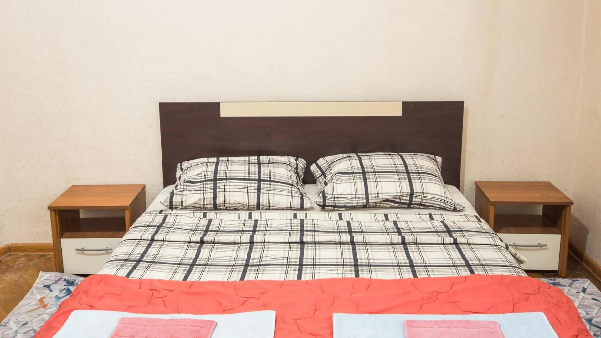 Summer Square - 2 Bedrooms Retro Flat With Great Location, 1St Fl Burgas Bulgaria